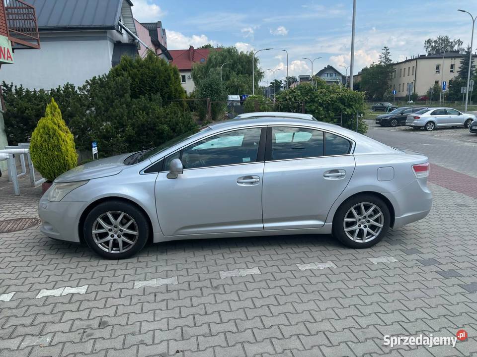 Toyota Avensis 18 z lpg Avensis Kielce sprzedam