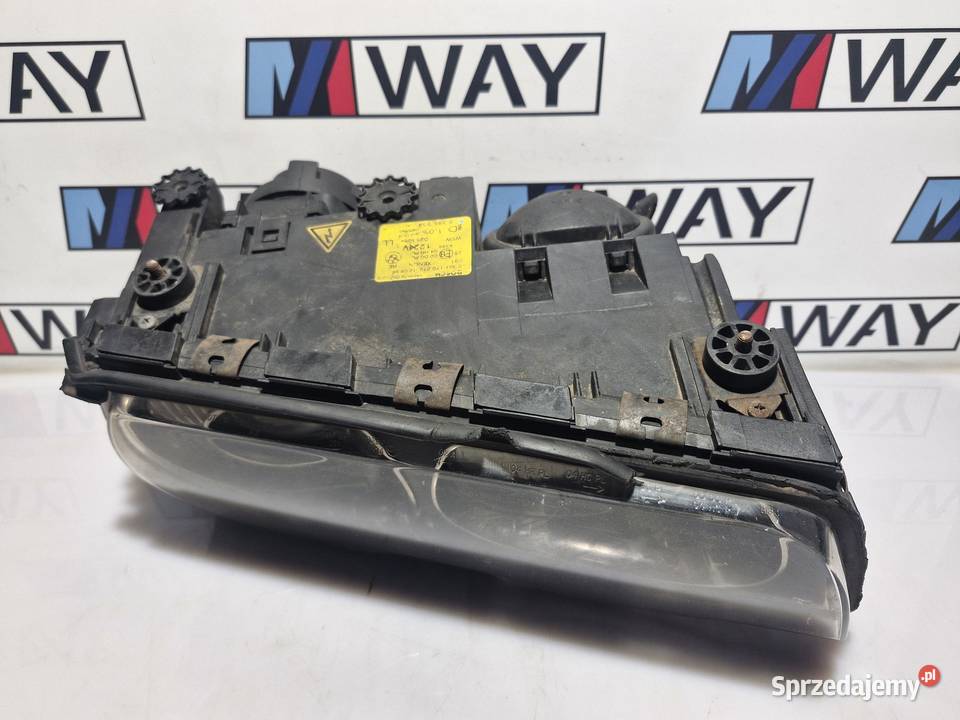 BMW E38 LIFT LAMPA PRZEDNIA PRAWA XENON EUROPA Lampy przednie