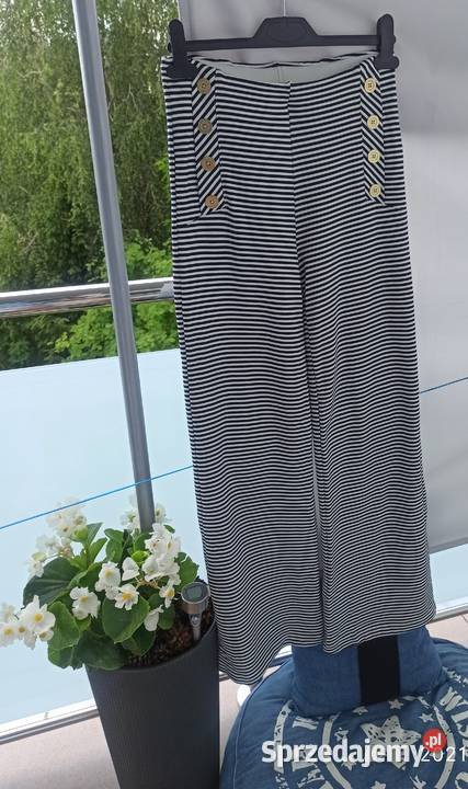Spodnie dzianinowe szerokie nogawki złote guziki Radzyń Podlaski