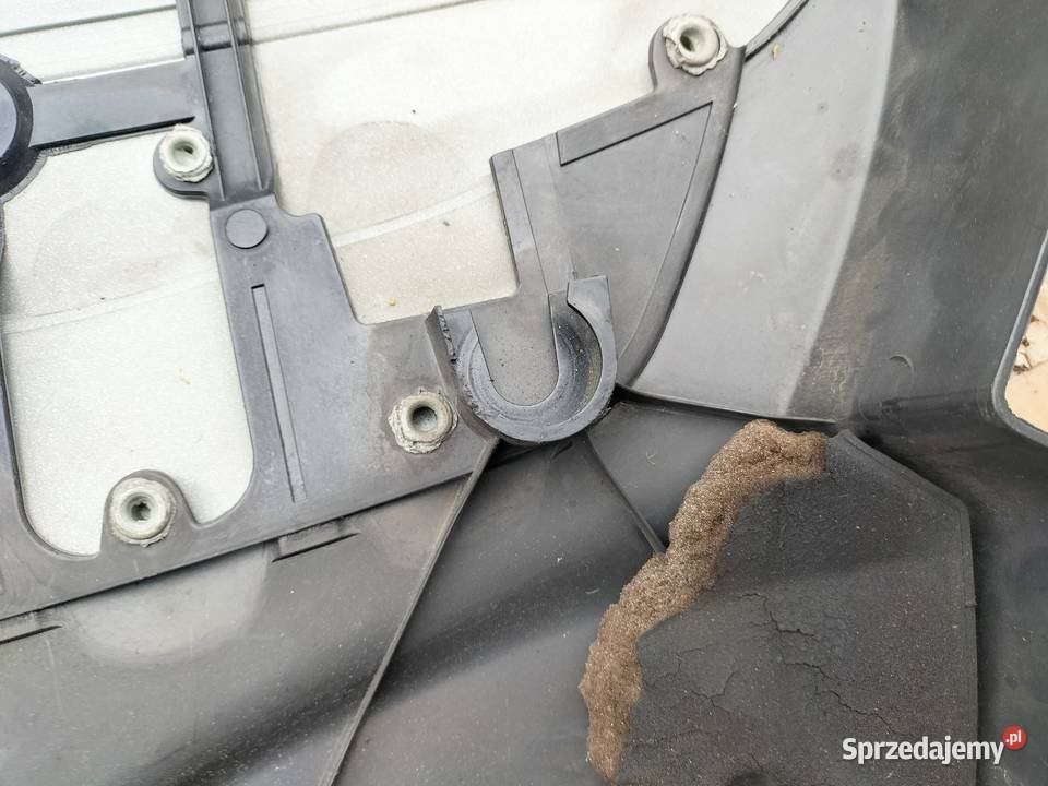 BMW 1 E87 14389710 OSŁONA POKRYWA SILNIKA GÓRNA Kamień-Kolonia