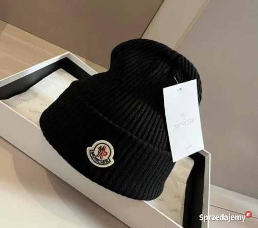 Czarna klasyczna czapka Moncler Pozostałe Gdynia