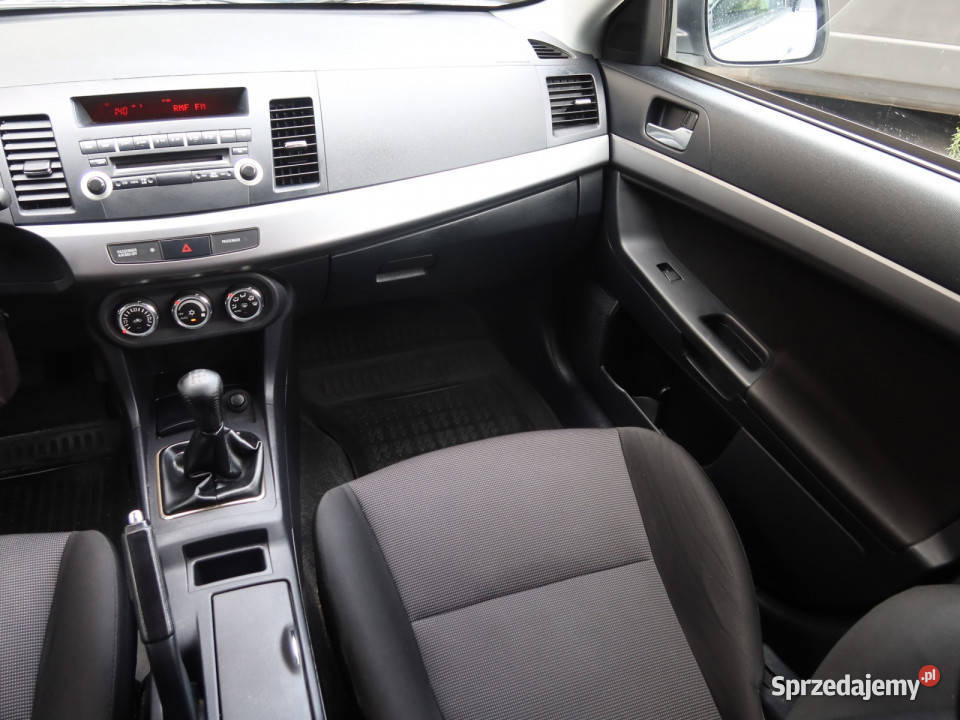 Mitsubishi Lancer 18 i srebrny Katowice