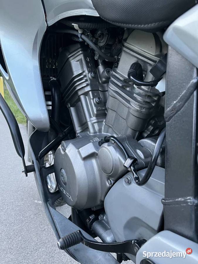Sprzedam Hondę XL 650V Transalp Przebieg 37 000 Rok produkcji 2006 Motoryzacja Zamość