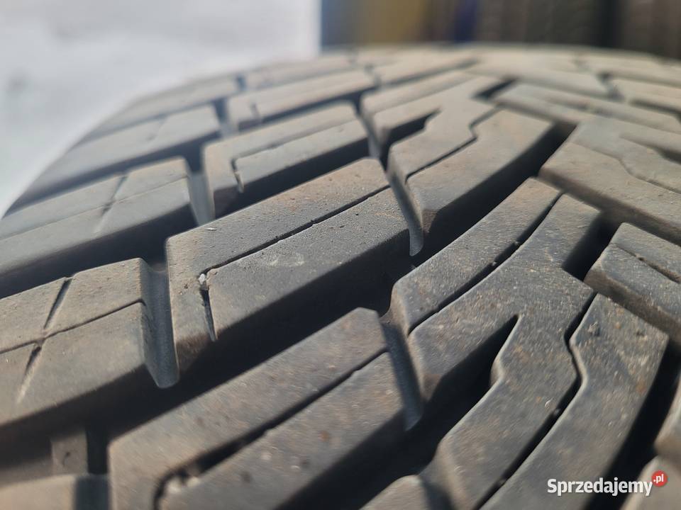 Opony wielosezonowe Pirelli 215 50 R17 17cale Łódź