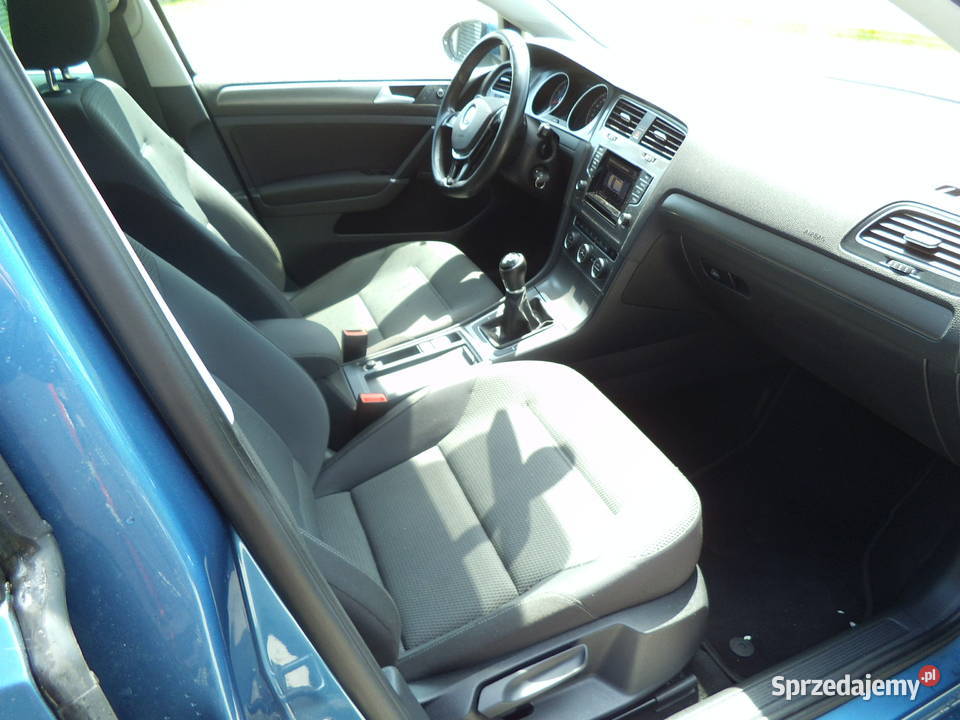VW golf 7 5dzwibezwypadkowy stan b benzyna Nowy Sącz sprzedam