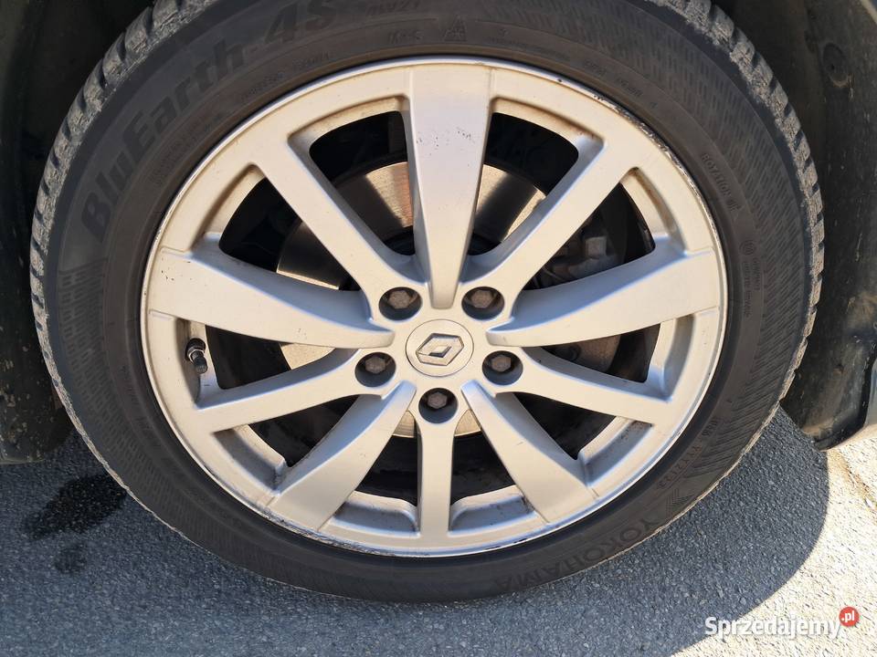 Renault Laguna III Initiale Paris 20 dCi 2011