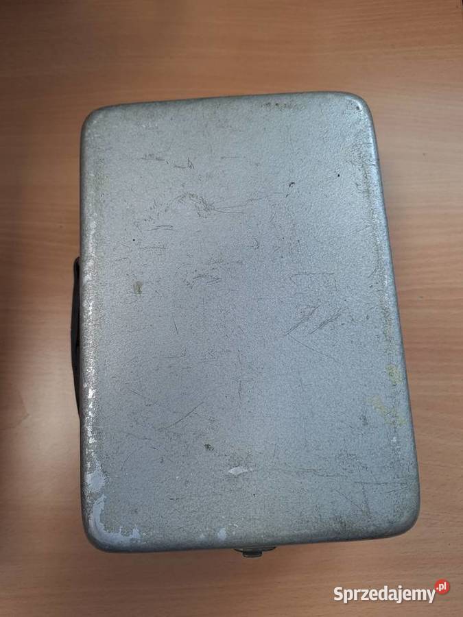 To analogowy miernik uniwersalny C4312 produkcji