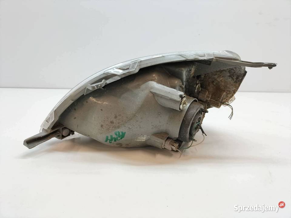 LAMPA PRZÓD PRAWA EU PRZED LIFT ŁADNA Toyota osobowe świętokrzyskie