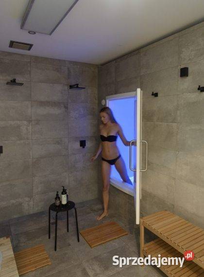 Kabina floatinowa dwuosobowa powystawowa stan Warszawa