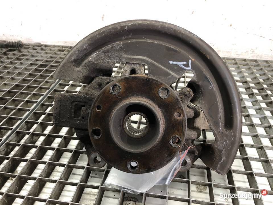 ZWROTNICA PRAWY PRZÓD RENAULT MEGANE III 19 131