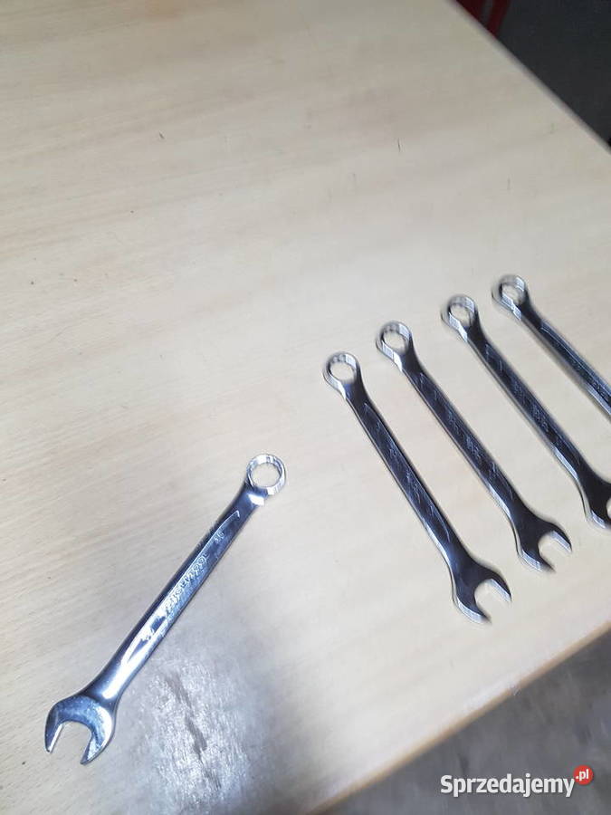 Klucz płasko oczkowy 15 mm stal chromowowanadowa Głogowa