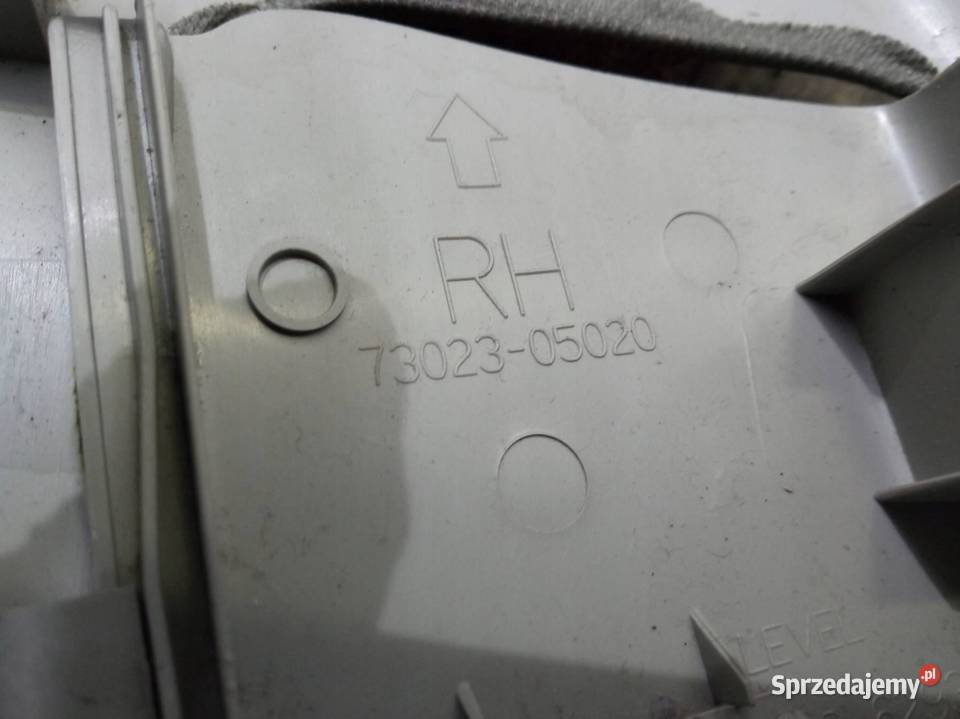 OSŁONA SŁUPKA A B LEWA PRAWA T27 KOMPLET Toyota