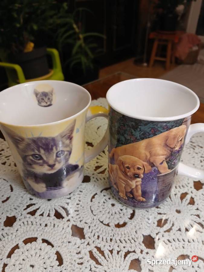 Kubki porcelanowe ze zwierzętami sygnowane Warszawa