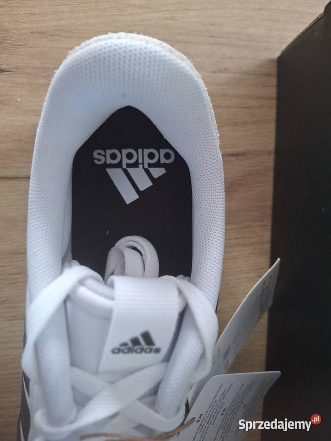 Adidas cort Sulbiny sprzedam