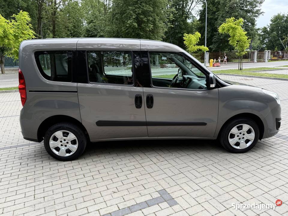 Opel Combo D 16 105 6 biegówTOUR5 1598cm3 Łuków