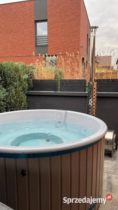 Balia ogrodowaKOMPLET Gorąca beczka Jacuzzi Podsarnie sprzedam