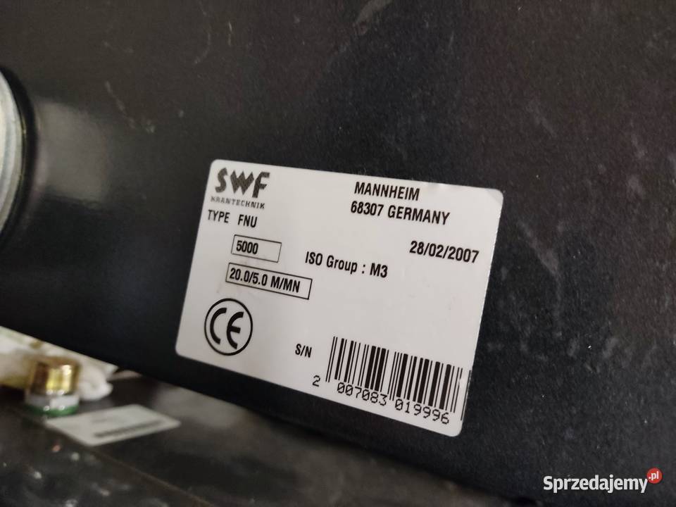 Nowy wciągnik łańcuchowy SWF Krantechnik 5000 z Produkcja Nowa Wieś