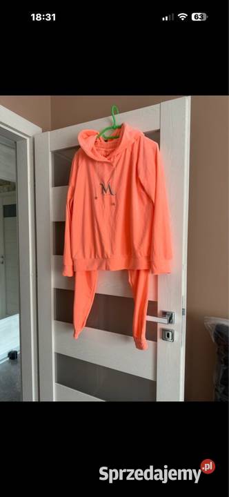 Nowy dres welurowy sprzedam