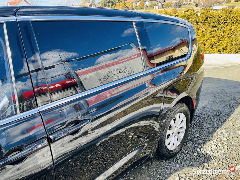 Chrysler Pacifica 36 benzyna 292KM