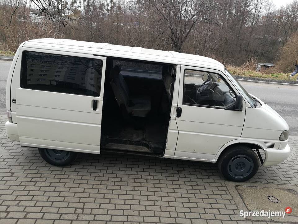 VW Caravella lift 9 osób r97. p2.4 diesel. Ważne Opłaty