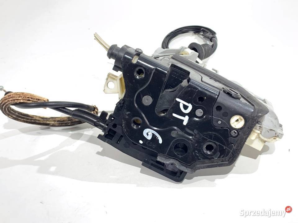 ZAMEK DRZWI PRAWY TYŁ VW PASSAT B7 Kombi