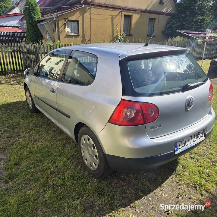 Wolkswagen Golf 5 Słajsino