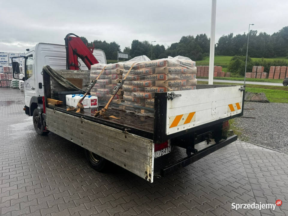 Mercedes Atego MercedesBenz 815 Atego z dźwigiem Samochody ciężarowe Gdów
