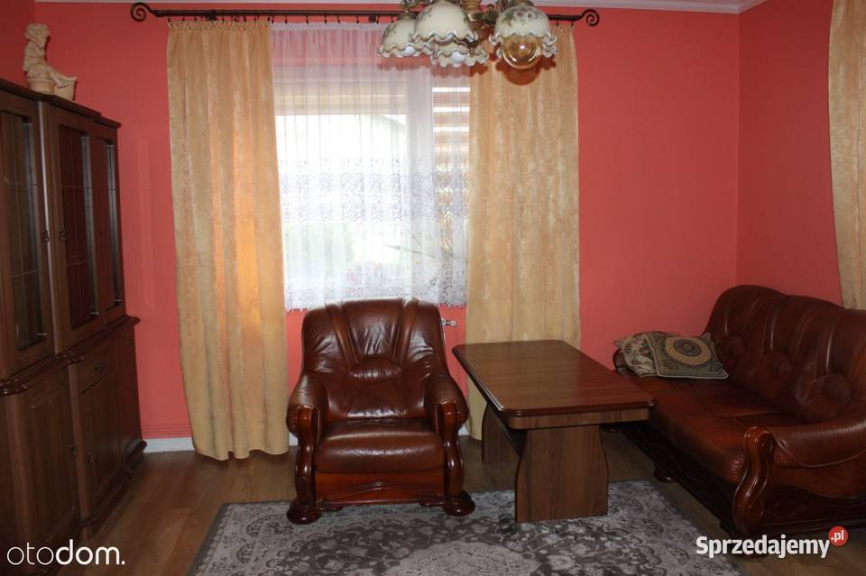 Dom z budynkami gospodarczymi Grabów Rycki