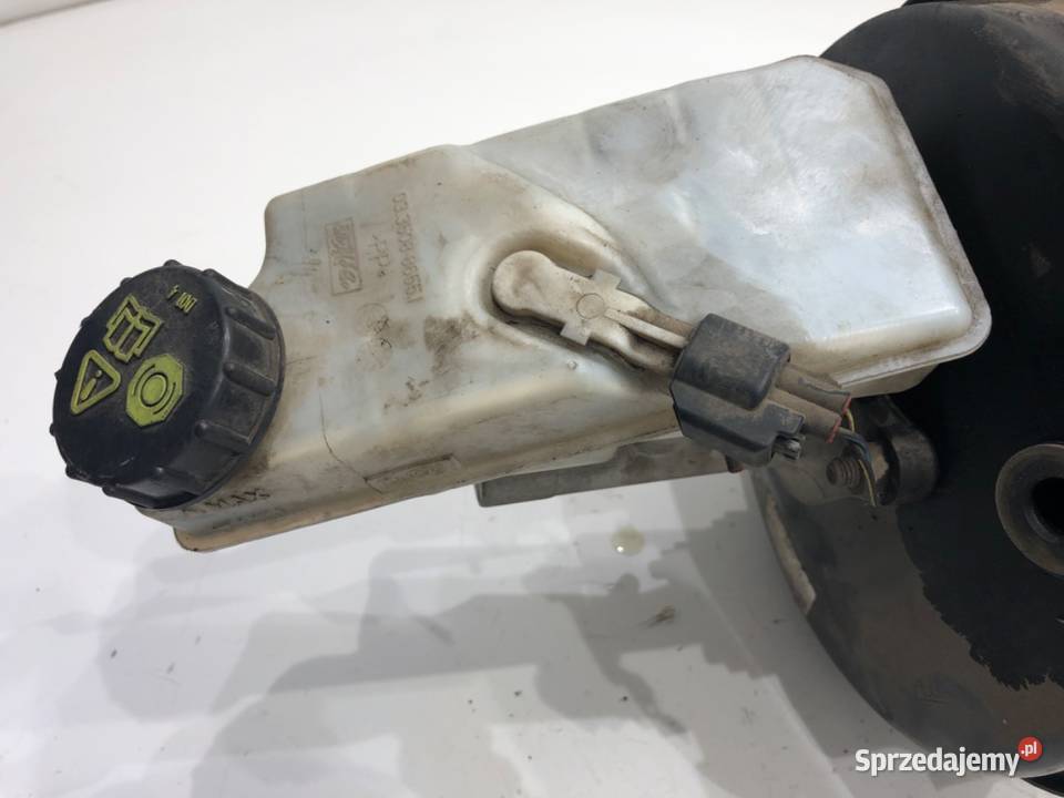 SERWO HAMULCOWE FORD KUGA I 8V412B195AB SUV 0812 osobowe