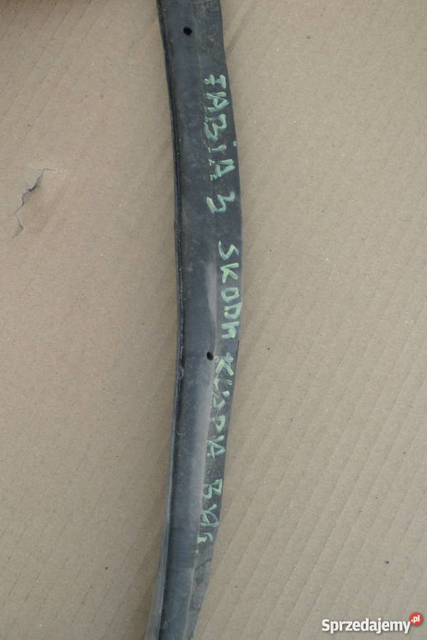 SKODA FABIA III USZCZELKA KLAPY BAGAŻNIKA Bieleń