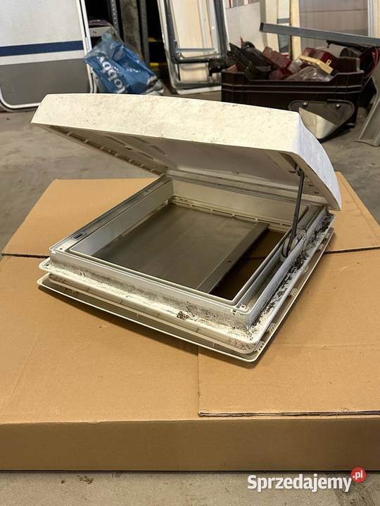 SZYBERDACH 40X40 DO PRZYCZEPY KEMPINGOWEJ Grzebowilk