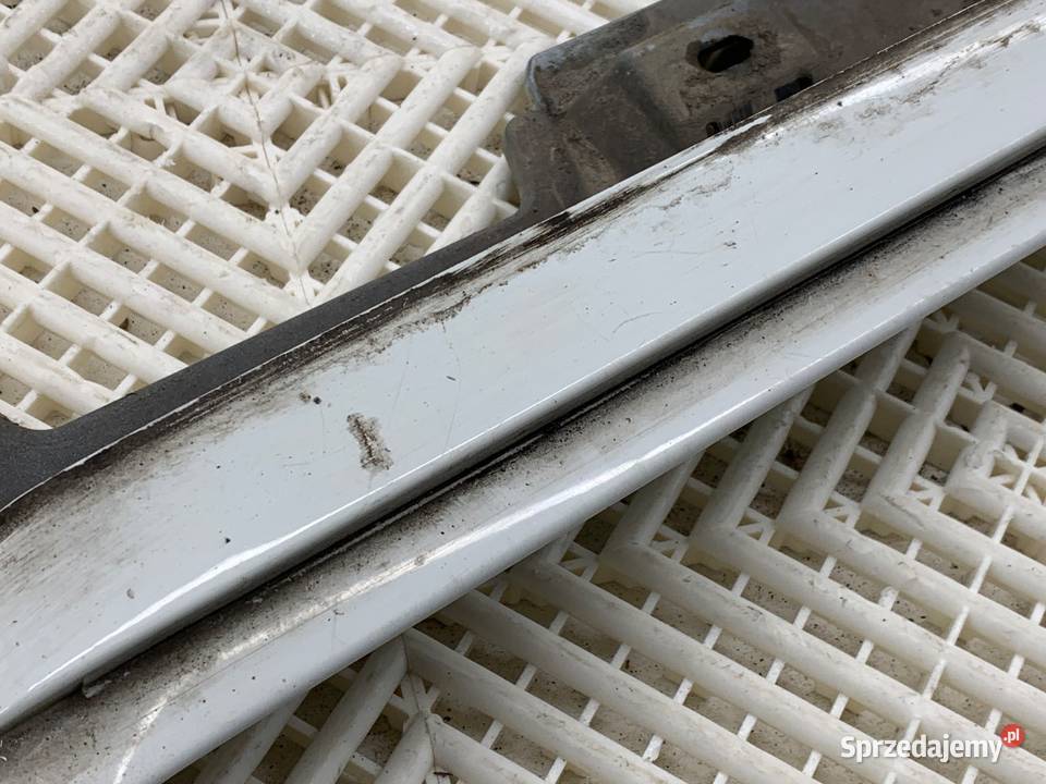 LISTWA PROGOWA PRAWY RLINE VW PASSAT B8 Kombi Listwy