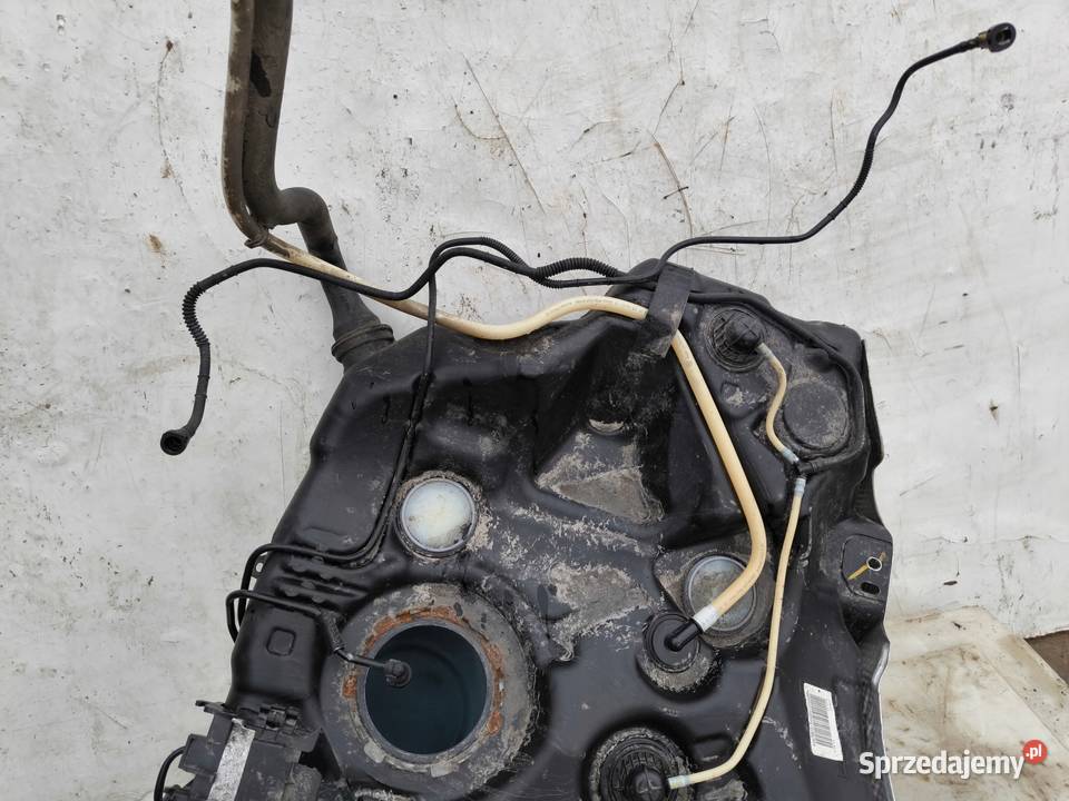 BAK ZBIORNIK PALIWA AUDI A3 8V SEDAN VW SKODA śląskie Przystajń