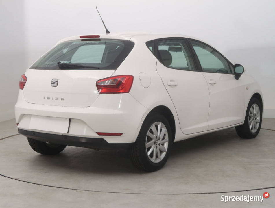 Seat Ibiza 12 TSI Rok produkcji 2015 dolnośląskie