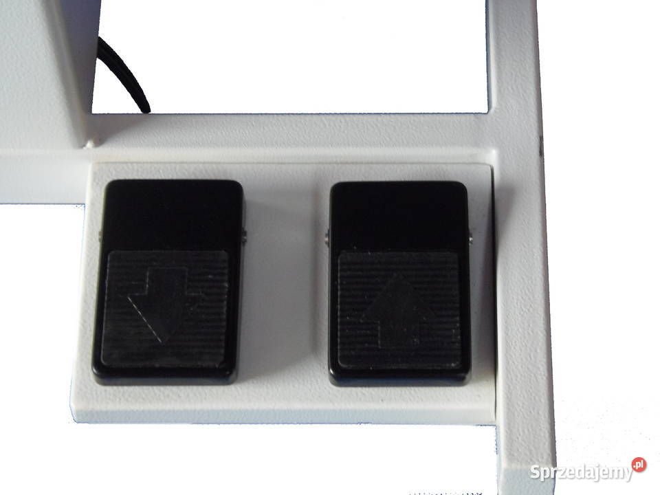 Stół zabiegowy elektrycznie regulowany