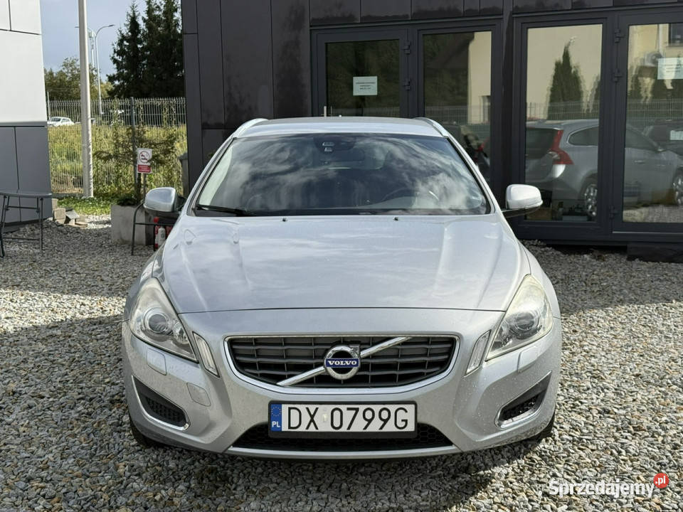 Volvo V60 16 D2 115 2012 skóry climatronic hak 1560cm3