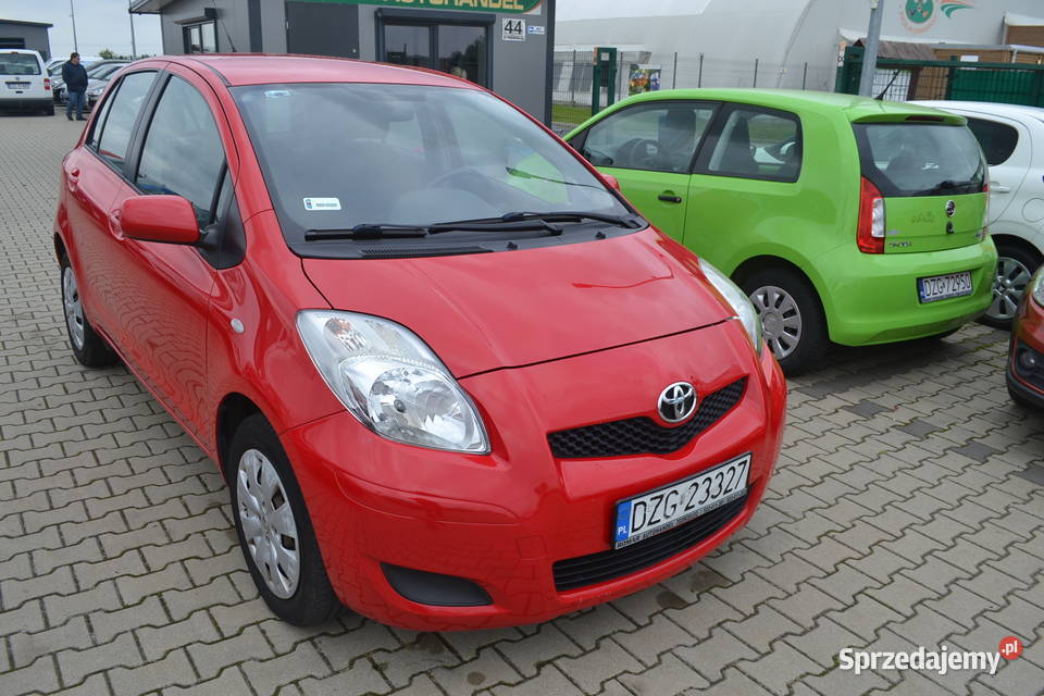 Toyota Yaris Automat Zarejestrowana 107 nieuszkodzony Zgorzelec