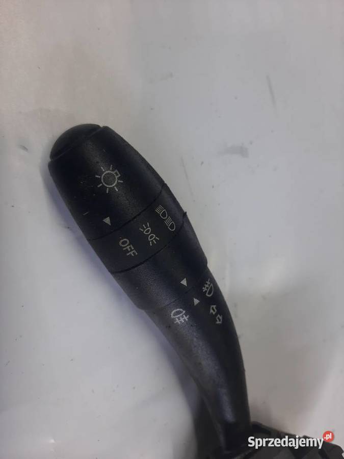 Hyundai I30 0712r przełącznik kierunkowskazów Wyposażenie wnętrza Ksawerów