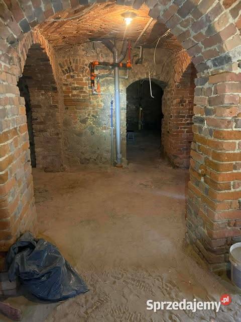 Lokal Lokale Piwnica scisle centrum Rynek parter