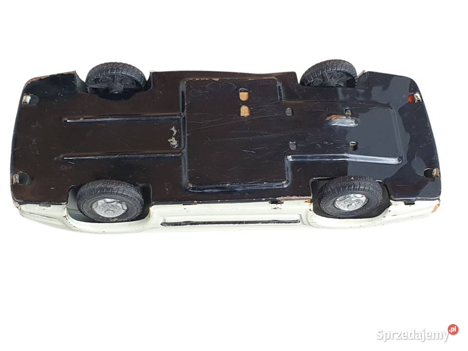 Stara zabawka metalowy blaszany model samochodu