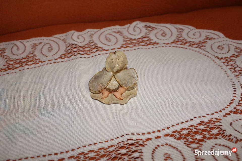 Figurka dziecko motylek PRL Kolekcje śląskie Chorzów