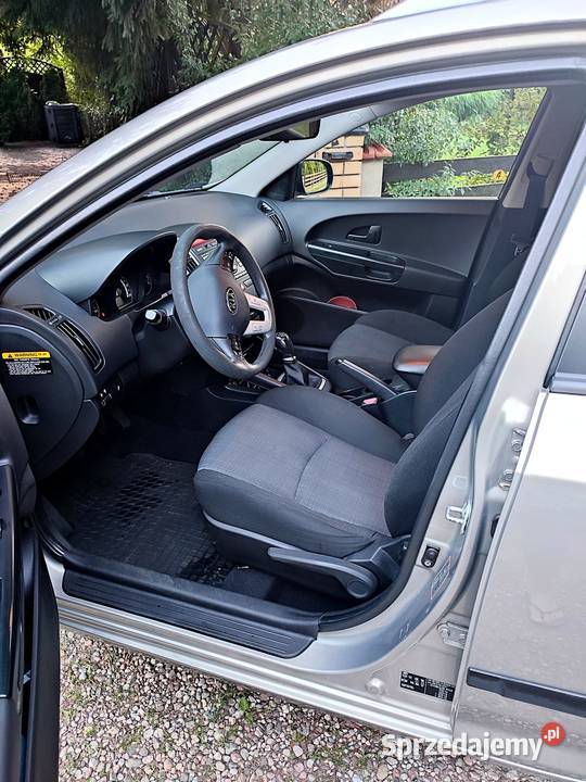 Kia Ceed 16 CRDI SW czujnik parkowania Poznań