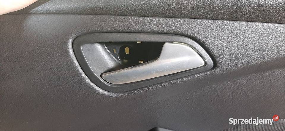 Boczek tapicerka drzwi Ford Focus MK3 HB Prawy Włoszczowa