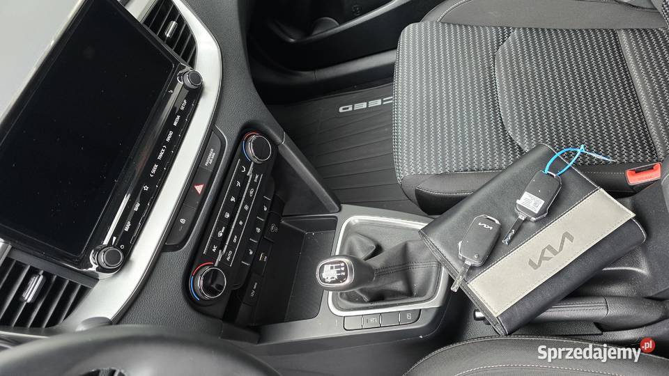 Kia Ceed 10 TGDI 100 OPF 2025r 52 500 PLN Cee'd SW Nowy Świętów