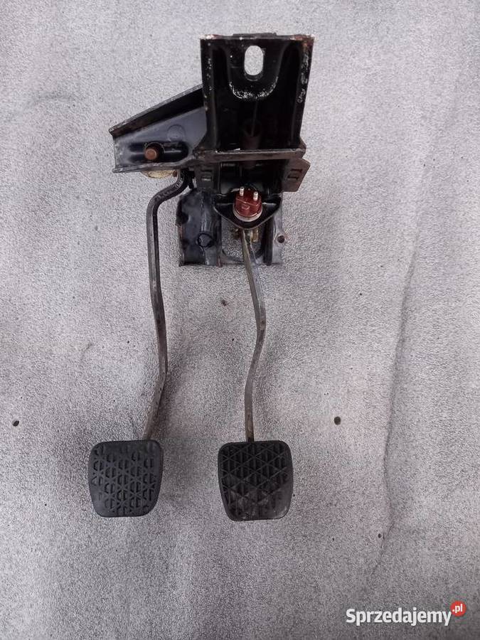 Pedały sprzęgła i hamulca Mercedes W108 W109 Bukownica