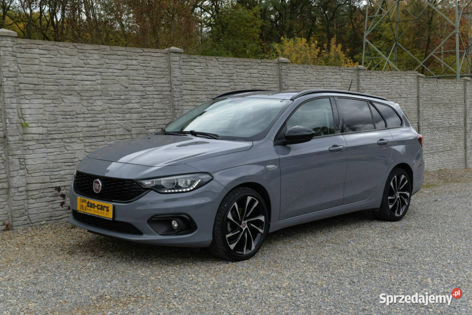 Fiat Tipo 14 Turbo 120 LED Kamera Navigacja przyciemniane szyby Tipo Dąbrowa Górnicza