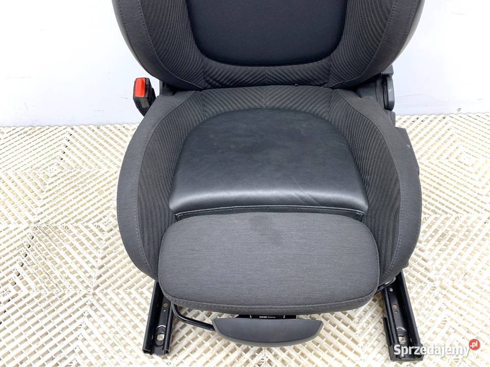 FOTEL PRAWY PRZÓD MINI CLUBMAN F54 Kombi podkarpackie