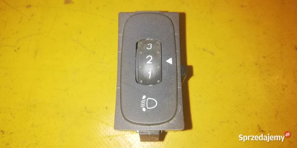 przełącznik regulacji lamp przód Renault Laguna osobowe Piotrków Trybunalski sprzedam