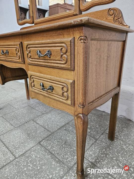 Toaletka ludwikowska Francja 1