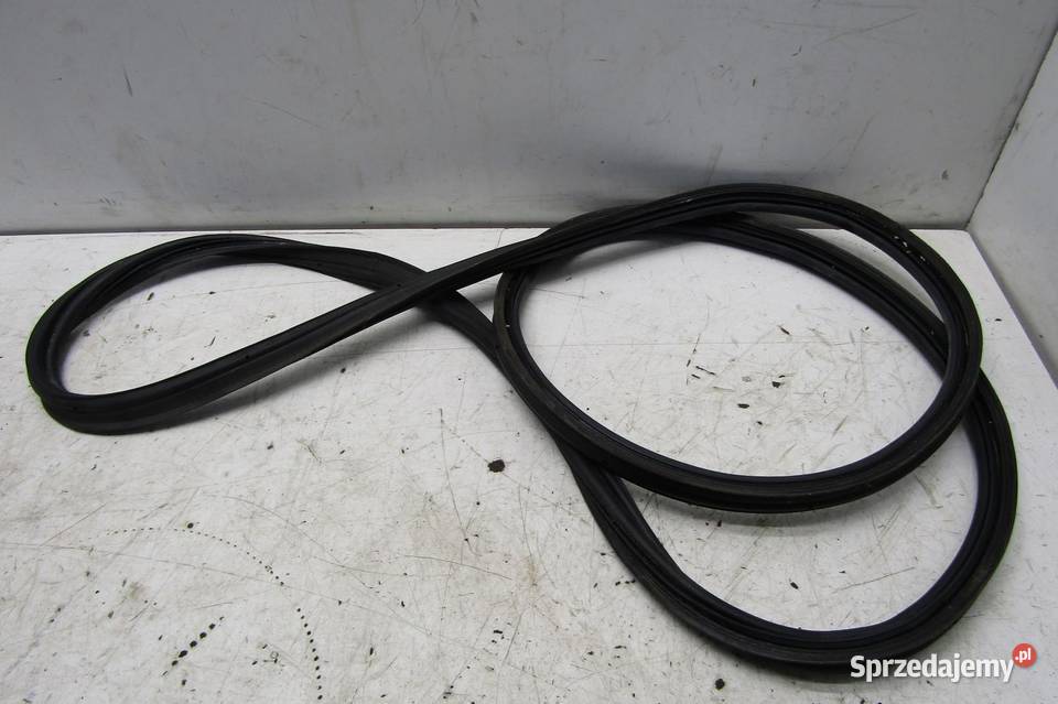 USZCZELKA KAROSERYJNA BAGAŻNIKA TYLNA TYŁ OPEL